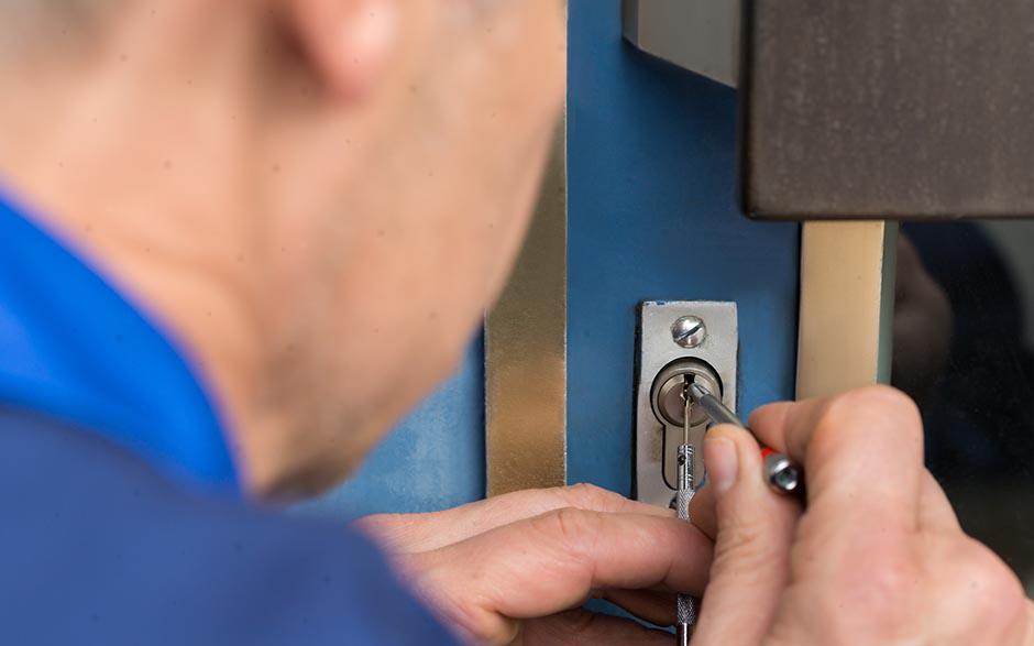 changer serrure porte Yerres